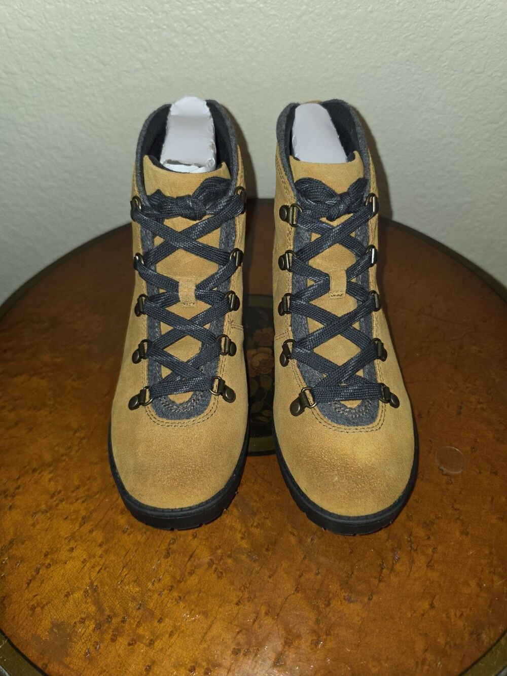 Clarks Faralyn Womens Hiking Boots Lace Up Nubuck Yellow Size 8.5 New in Box